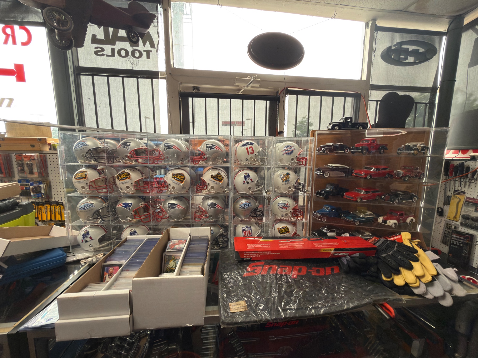 Patriots mini helmet display case and diecast cars
